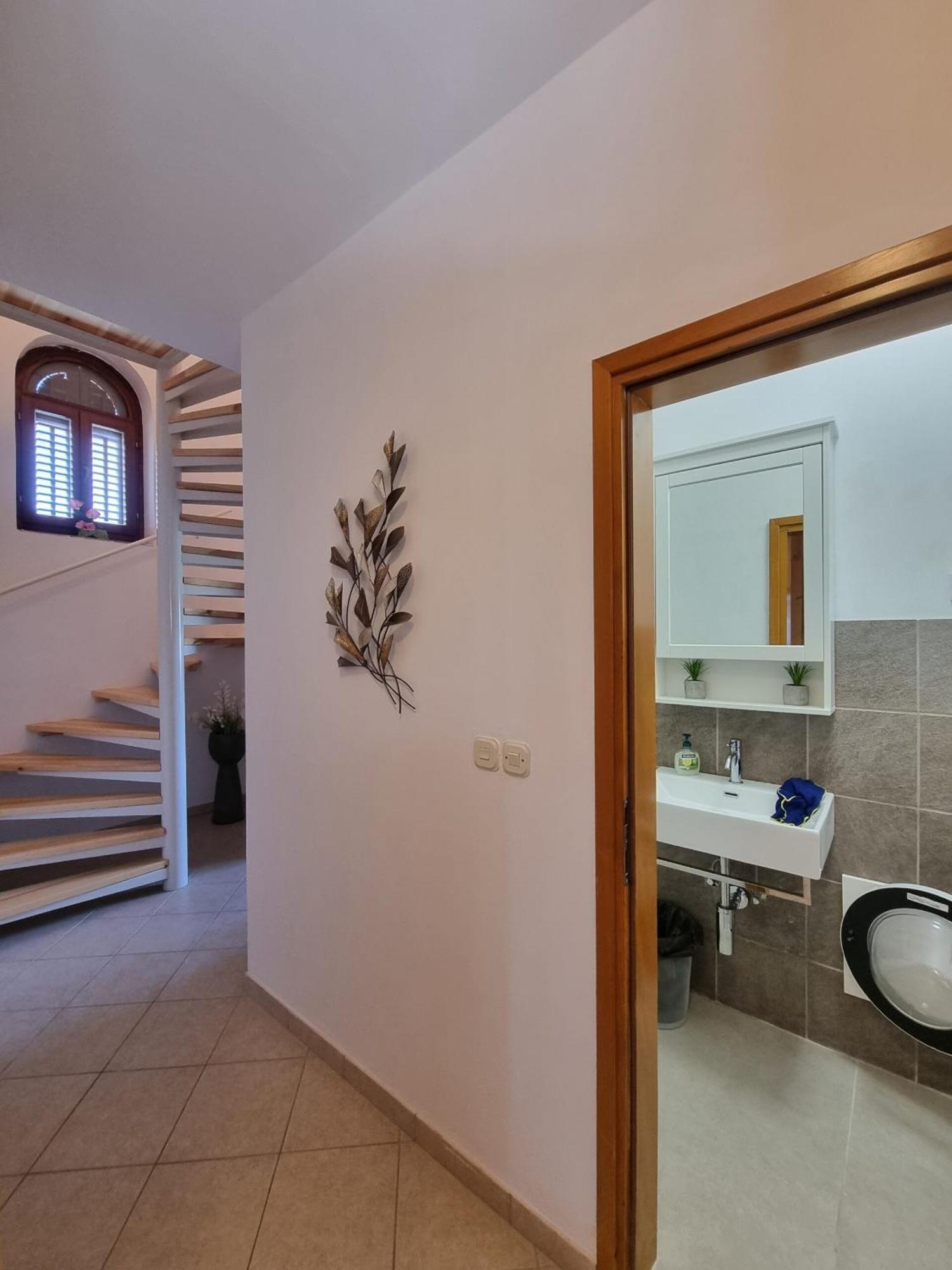Cherry House Visnjan Bagian luar foto