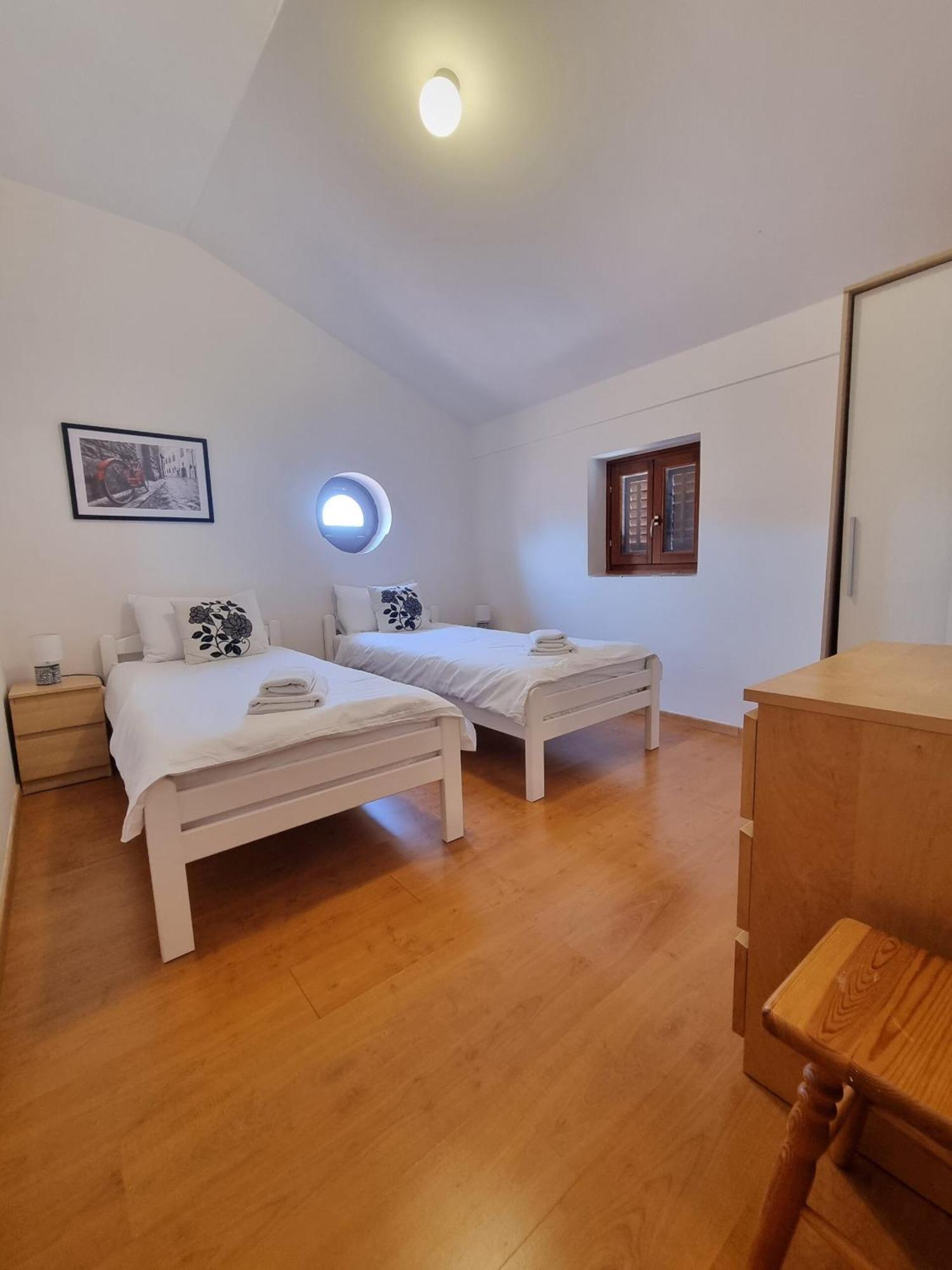 Cherry House Visnjan Bagian luar foto